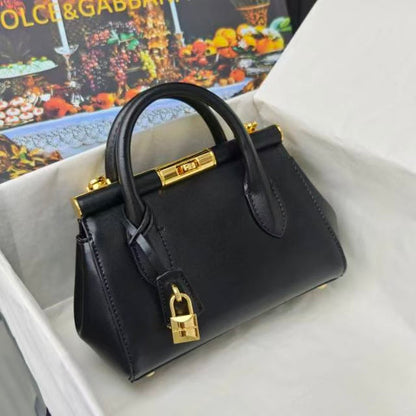 DB Small Marlene Day Bag Black Calfskin