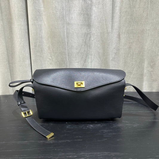 Balenciaga Le 7 Shoulder Bag Black Calfksin