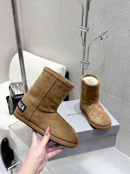 Balenciaga Alaska Soft Booties Brown Suede Shearing 554398